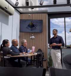 Sessão de alinhamento cultural no Auto Posto Nono Ângelo